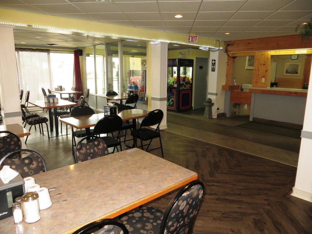 Macklin Motor Inn Bagian luar foto